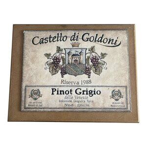 Castello di Goldoni Pinot Grigio Wine Label Wall Art – Daphne B. / Pela-Concept